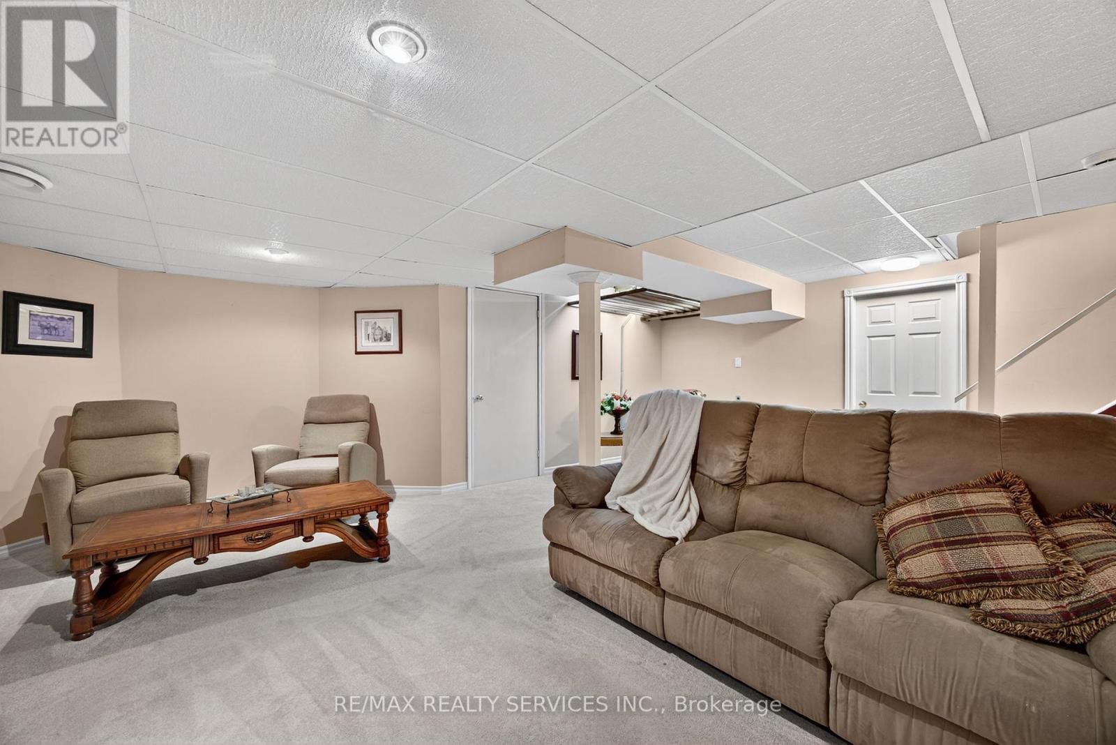 31 Gardenia Way, Caledon, Ontario  L7C 1B1 - Photo 38 - W12563634