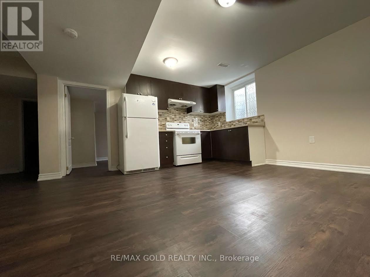 44 Summershade Street, Brampton, Ontario  L6P 3G4 - Photo 5 - W12563652