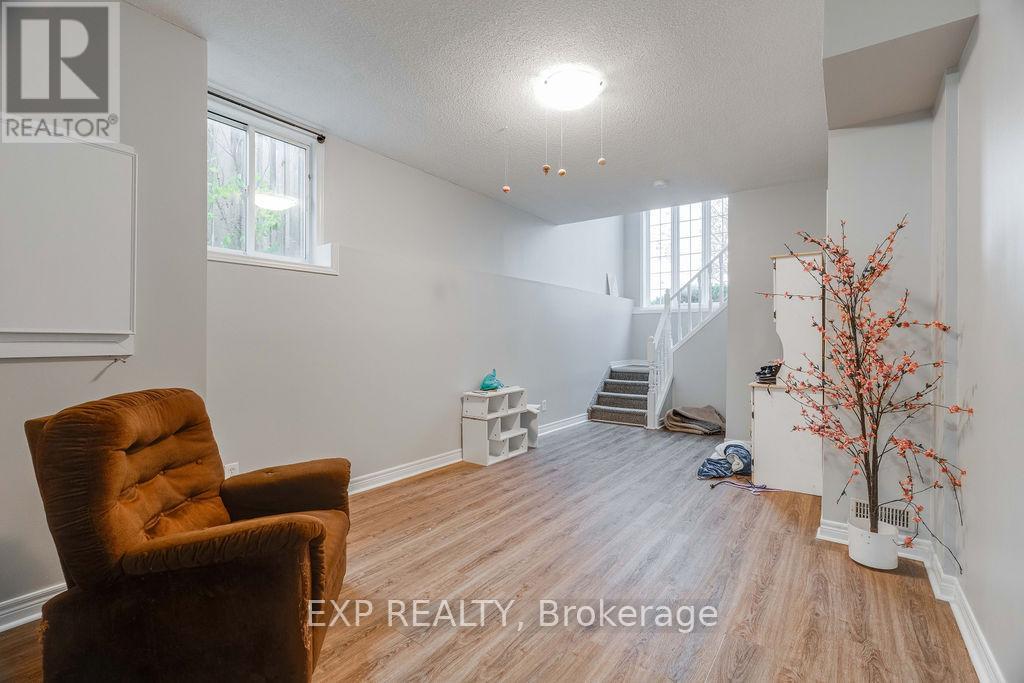 235 Fleming Drive, London East, Ontario  N5V 4Y8 - Photo 15 - X12563760