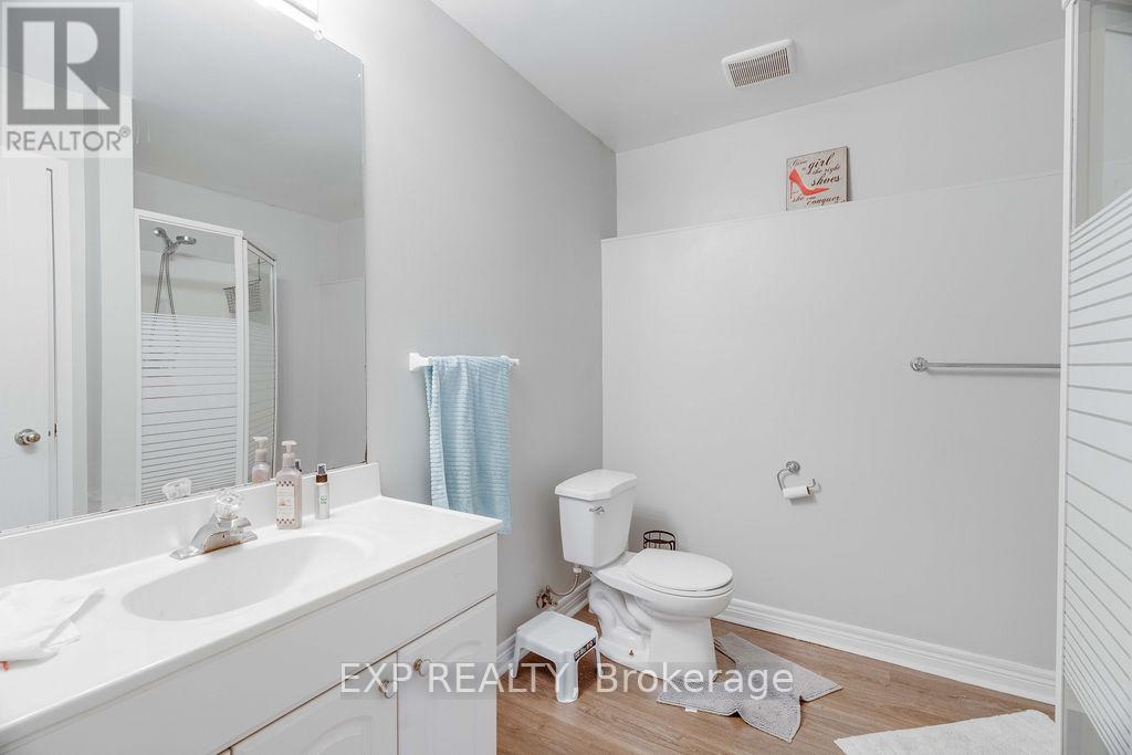 235 Fleming Drive, London East, Ontario  N5V 4Y8 - Photo 16 - X12563760