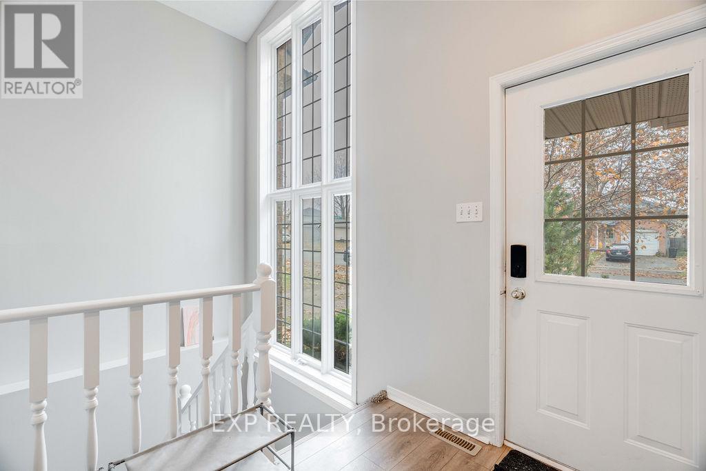 235 Fleming Drive, London East, Ontario  N5V 4Y8 - Photo 5 - X12563760