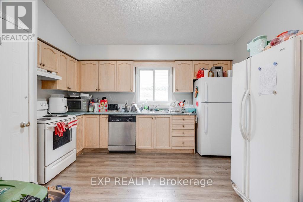 235 Fleming Drive, London East, Ontario  N5V 4Y8 - Photo 8 - X12563760