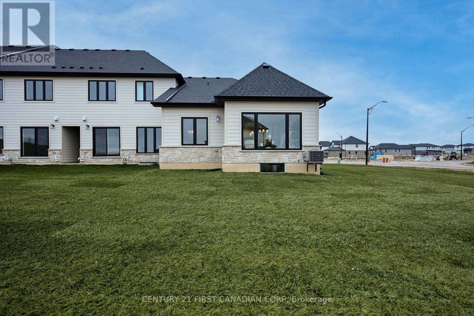 6694 Hayward Drive, London South, Ontario  N6P 0H7 - Photo 23 - X12563778