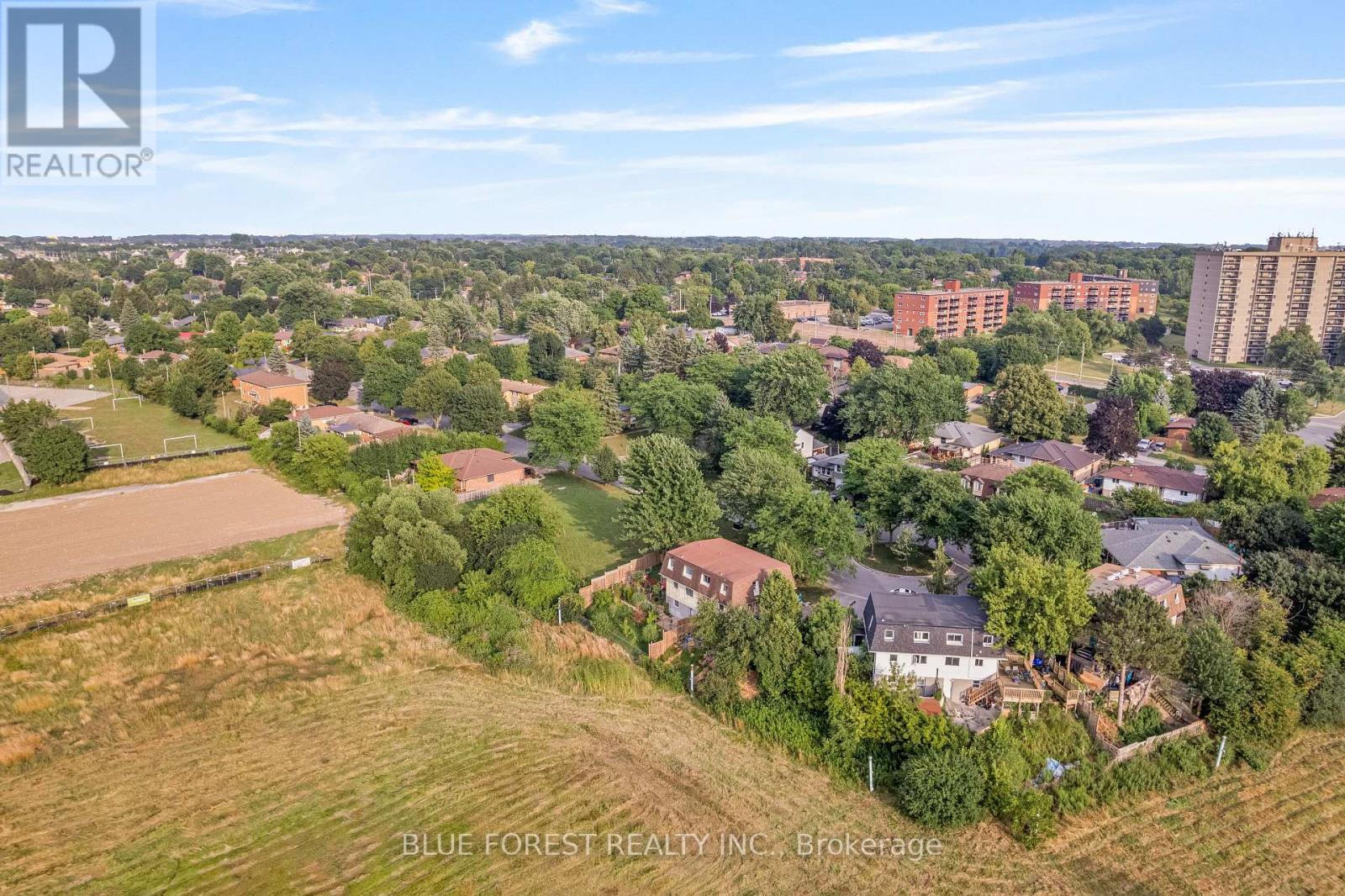 992 Eagle Court, London South, Ontario  N5Z 4K6 - Photo 5 - X12563834