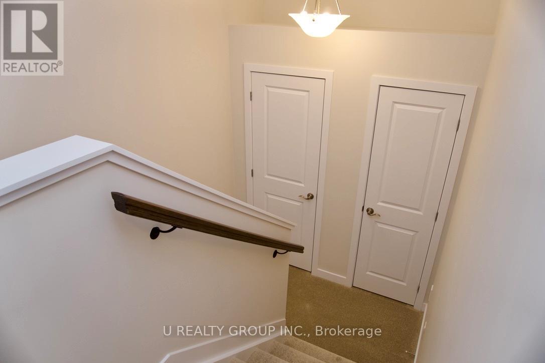 640 Corporal Private, Ottawa, Ontario  K1X 0M7 - Photo 12 - X12563716