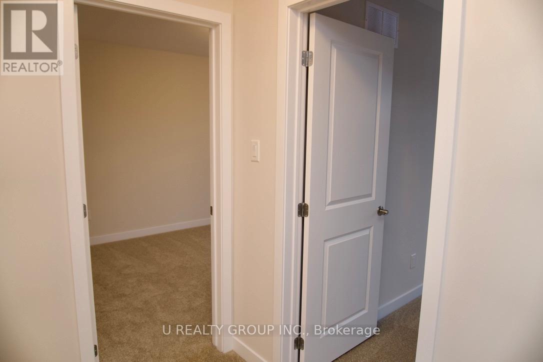 640 Corporal Private, Ottawa, Ontario  K1X 0M7 - Photo 13 - X12563716