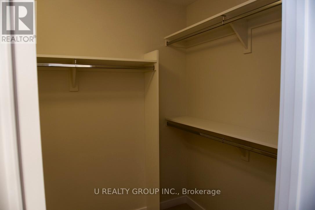 640 Corporal Private, Ottawa, Ontario  K1X 0M7 - Photo 22 - X12563716