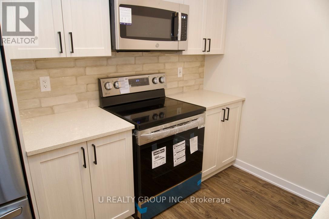 640 Corporal Private, Ottawa, Ontario  K1X 0M7 - Photo 8 - X12563716