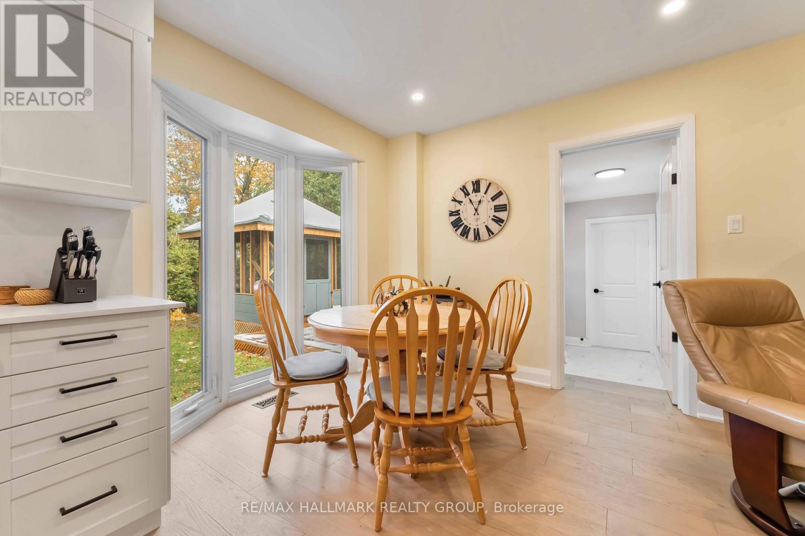 19 Kingsford Crescent, Ottawa, Ontario  K2K 1T5 - Photo 14 - X12563730