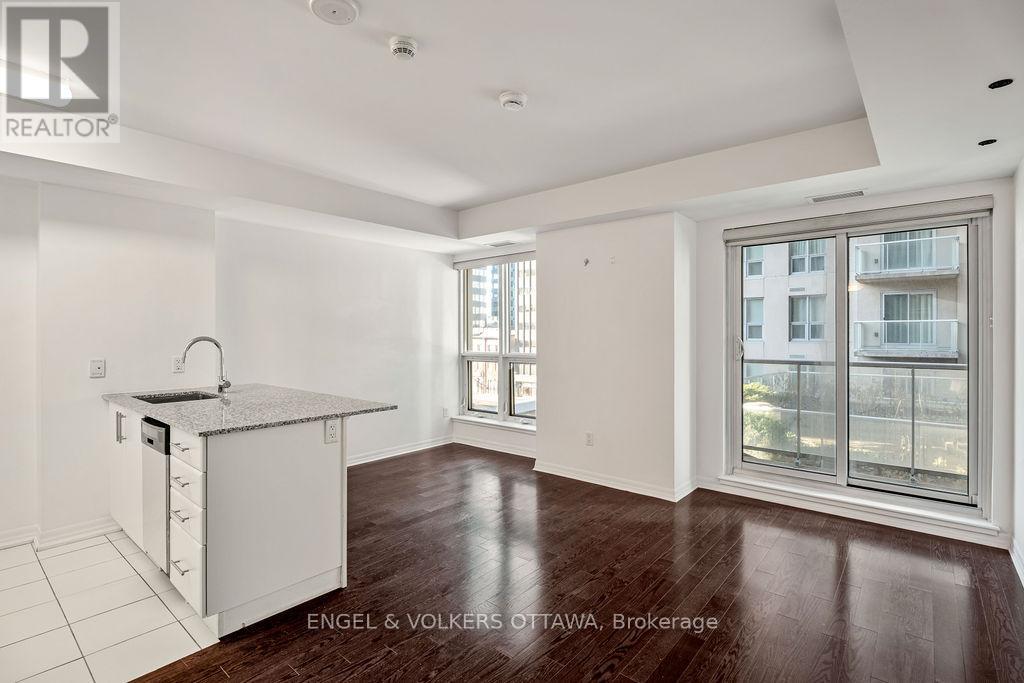 408 - 195 Besserer Street, Ottawa, Ontario K1N 0B6 - Photo 2 - X12563740