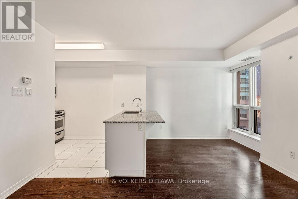 408 - 195 Besserer Street, Ottawa, Ontario K1N 0B6 - Photo 5 - X12563740