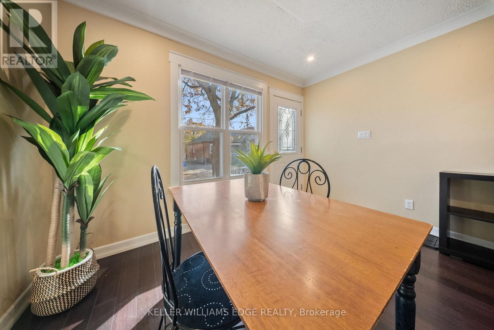 23 Wexford Avenue N, Hamilton, Ontario  L8H 4M2 - Photo 9 - X12563596