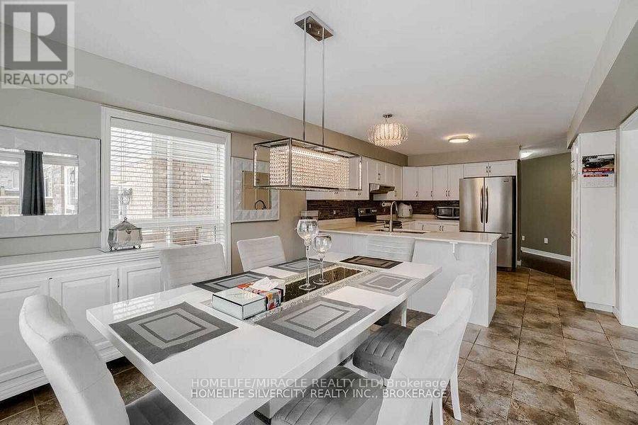 Uppers Exclude Basement - 19 Patterson Drive, North Dumfries, Ontario  N0B 1E0 - Photo 6 - X12563604