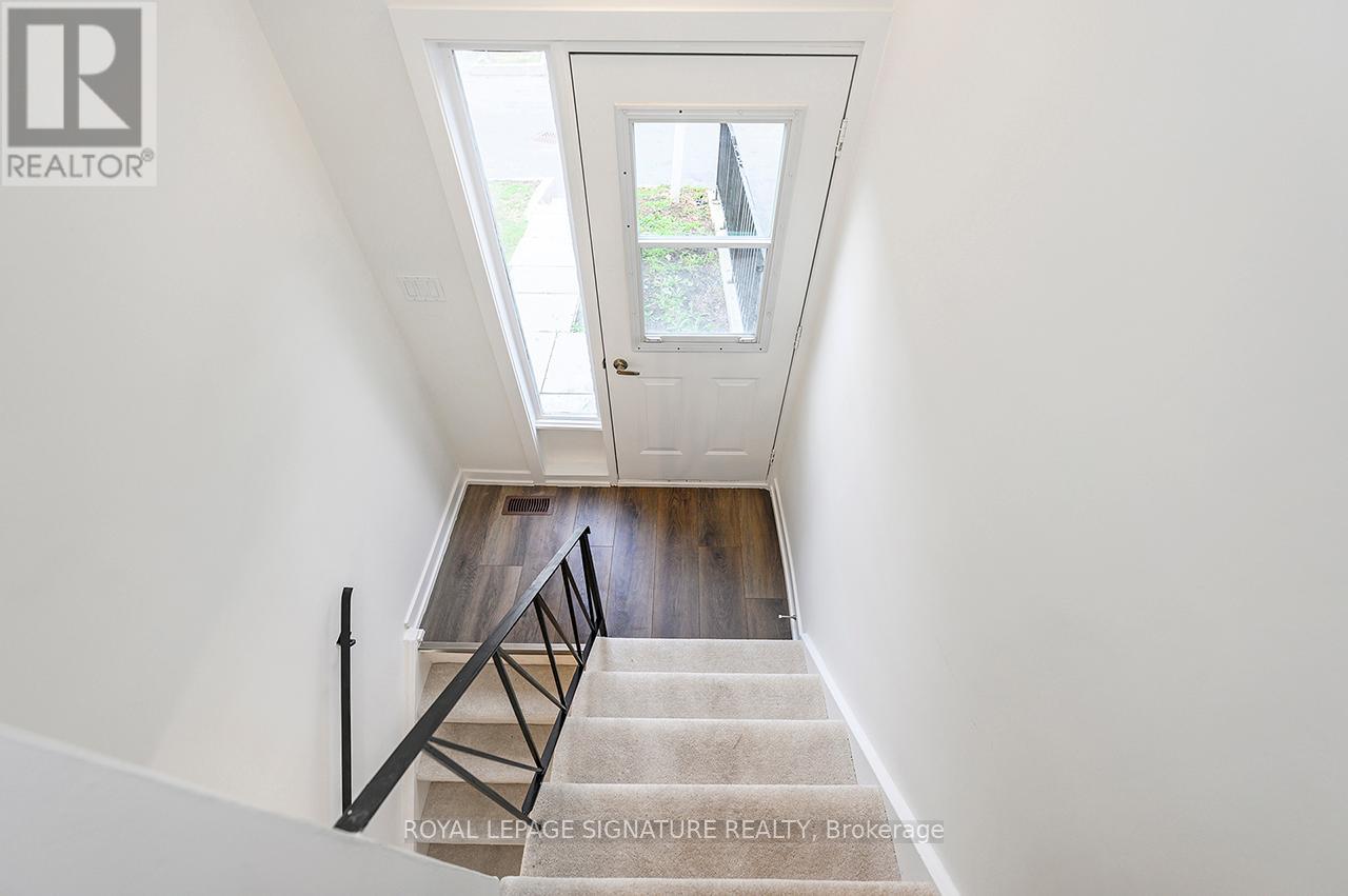 59 Woodman Drive, Hamilton, Ontario  L8H 2M5 - Photo 4 - X12563626