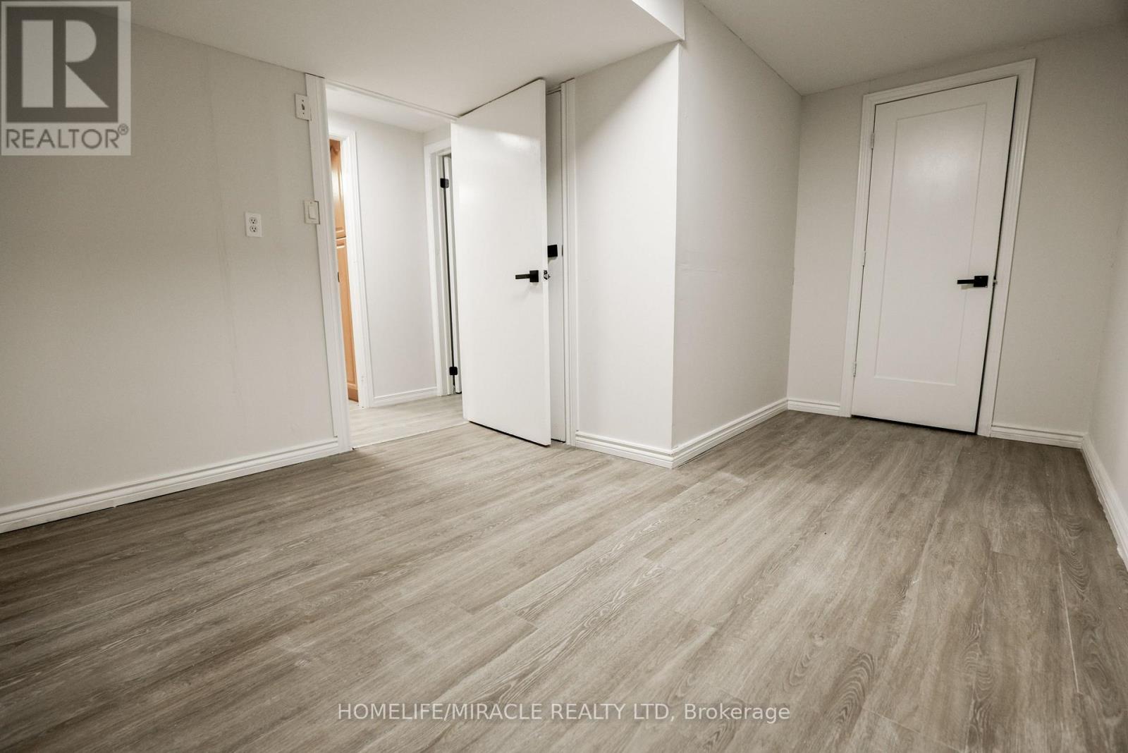 Lower - 699 Classic Drive, London East, Ontario  N6W 5X1 - Photo 9 - X12563678