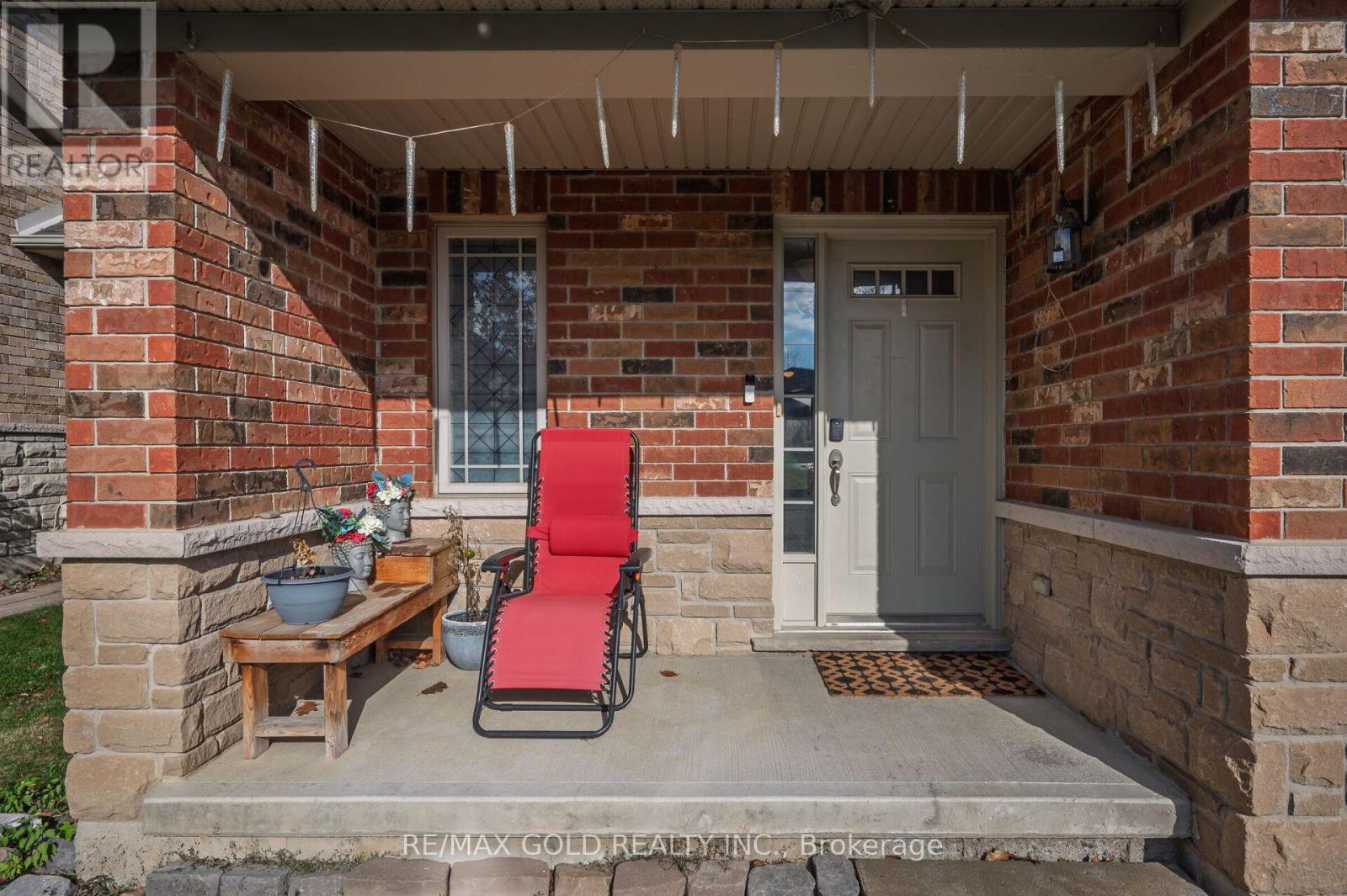 31 Donald Bell Drive, Hamilton, Ontario  L0R 1C0 - Photo 5 - X12563682