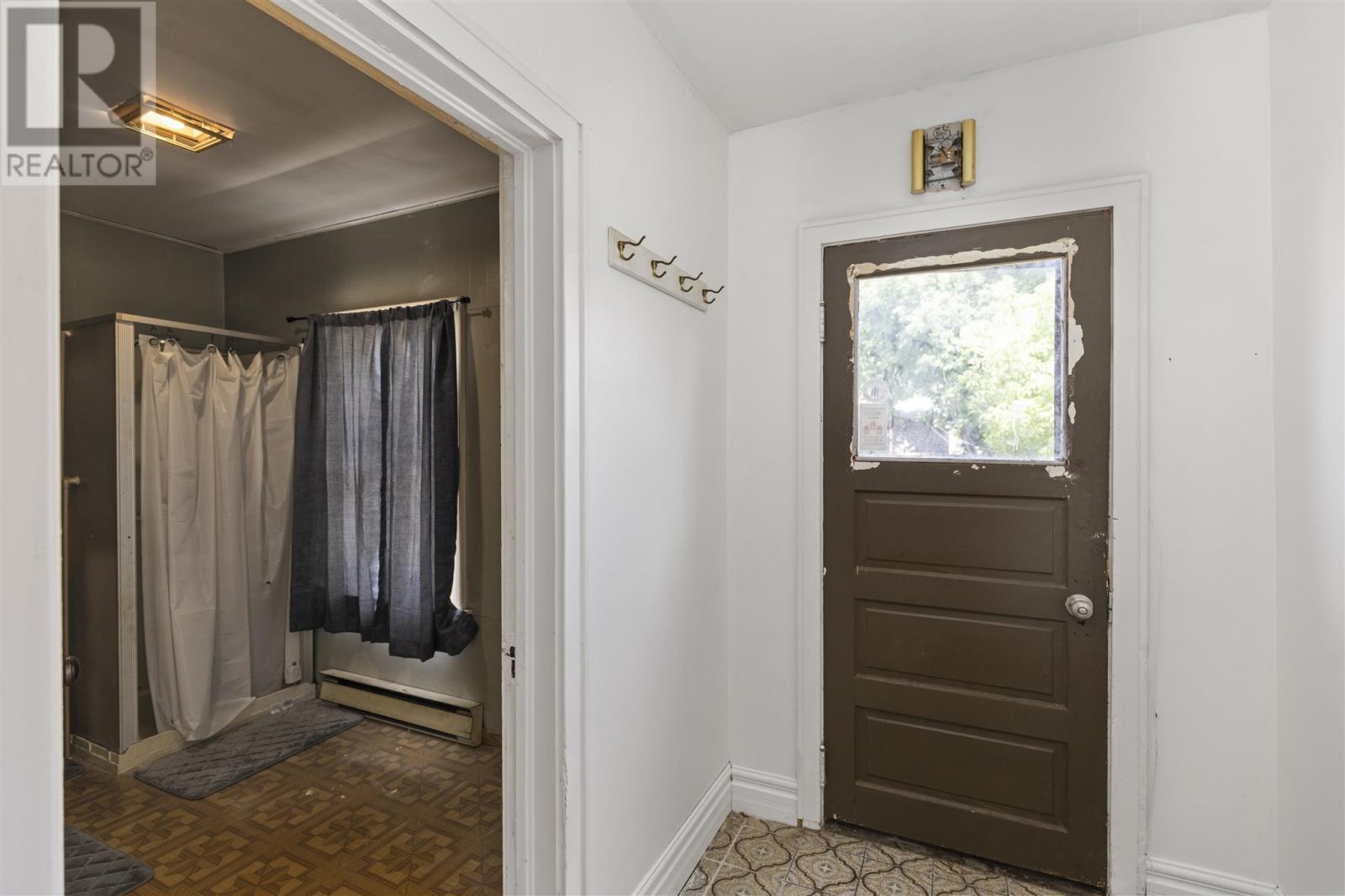 478 Douglas St, Sault Ste. Marie, Ontario  P6C 1T1 - Photo 5 - SM253306