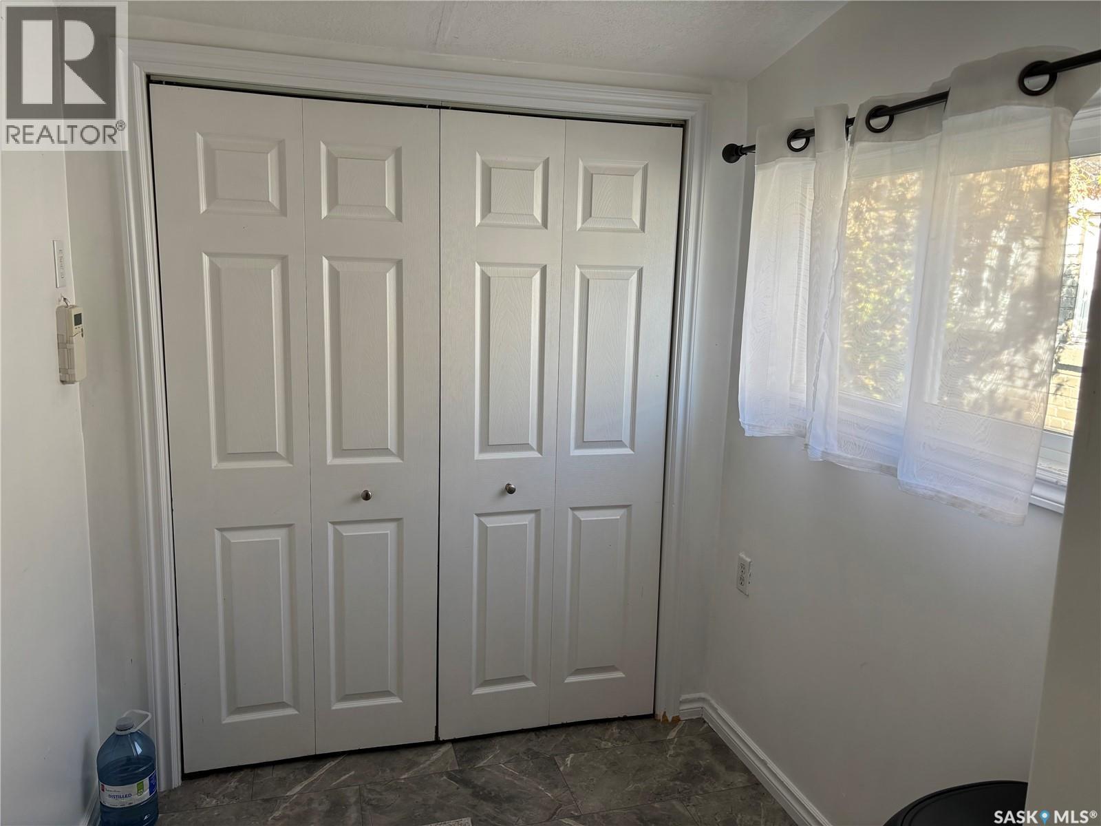 1048 Ominica Street E, Moose Jaw, Saskatchewan  S6H 0J3 - Photo 7 - SK019681