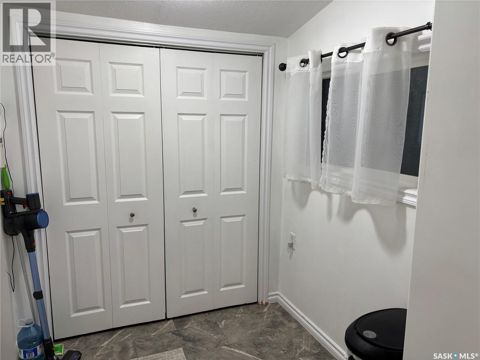 1048 Ominica Street E, Moose Jaw, Saskatchewan  S6H 0J3 - Photo 33 - SK019681