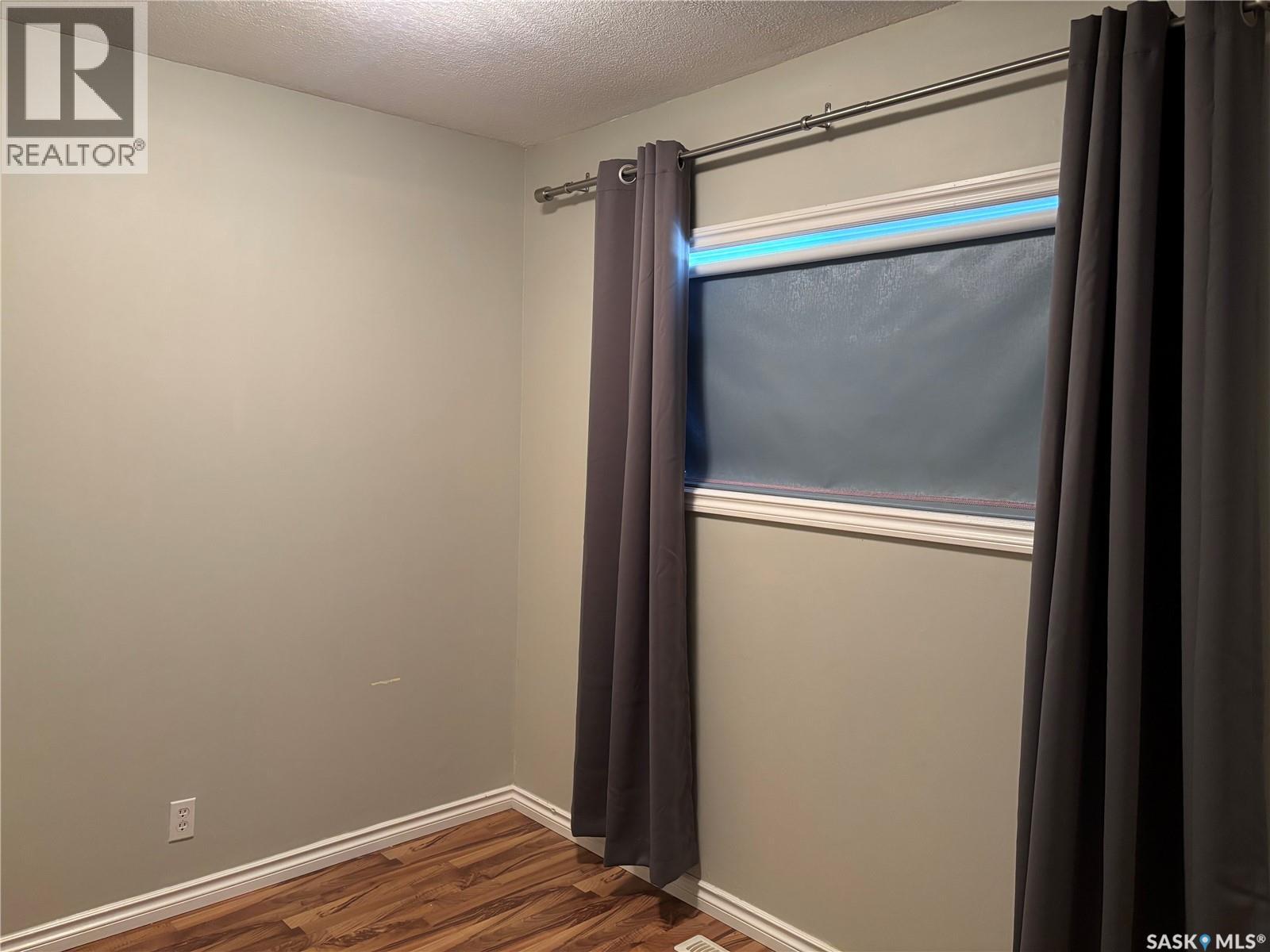 1048 Ominica Street E, Moose Jaw, Saskatchewan  S6H 0J3 - Photo 10 - SK019681