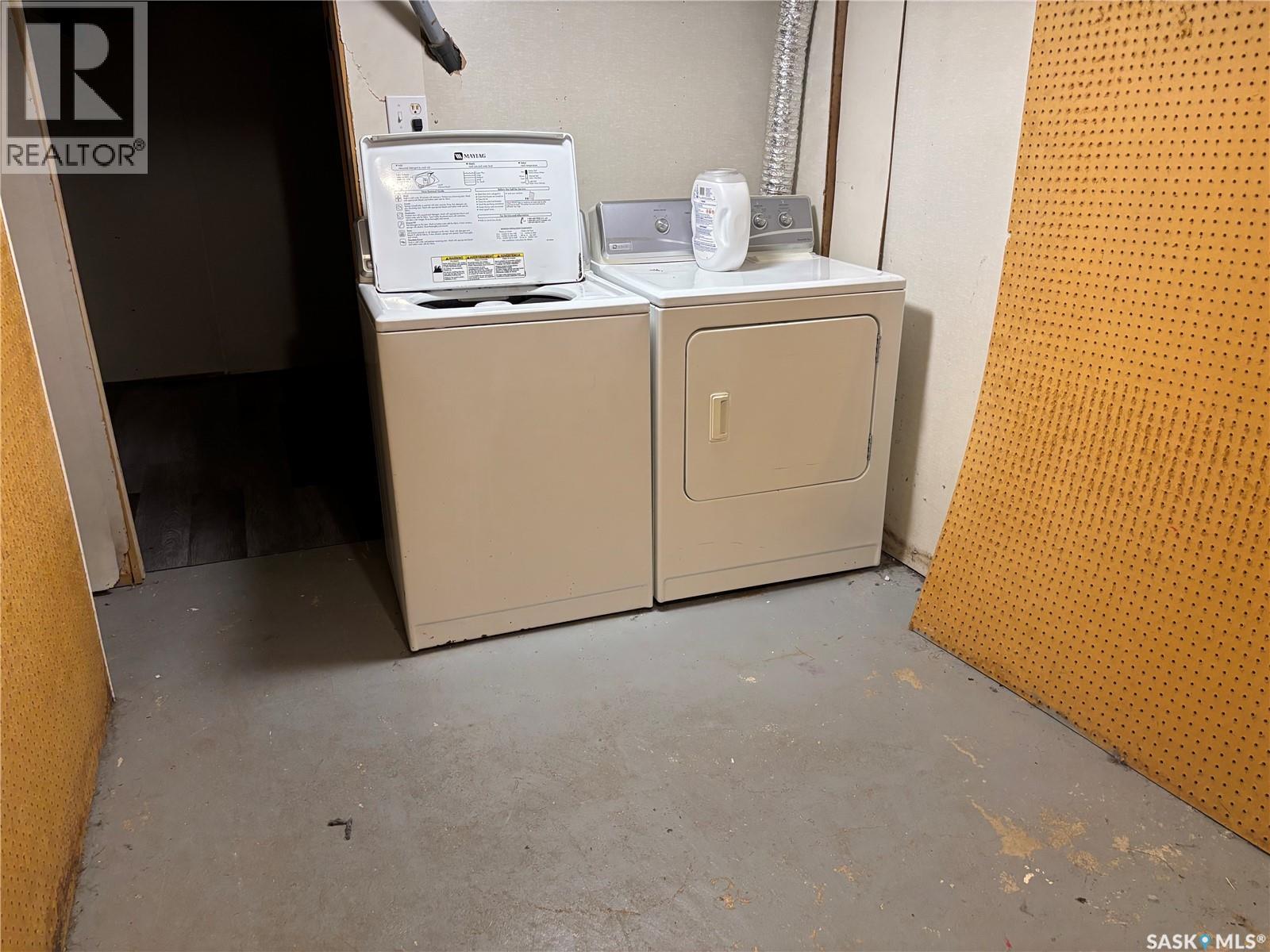 1048 Ominica Street E, Moose Jaw, Saskatchewan  S6H 0J3 - Photo 24 - SK019681