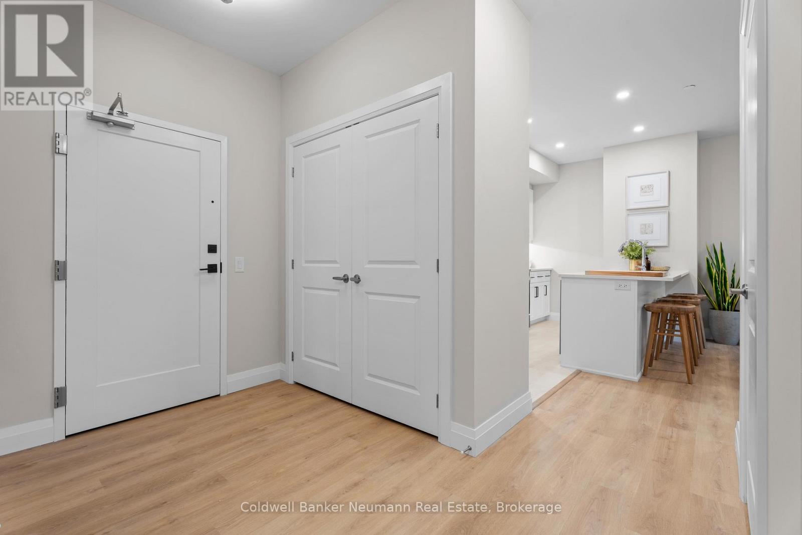 315 - 1882 Gordon Street, Guelph (Pineridge/westminster Woods), Ontario  N1K 0P6 - Photo 2 - X12563864