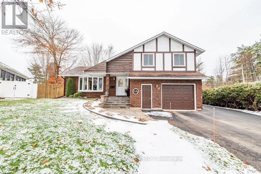 15 TAMARACK STREET, Deep River, Ontario