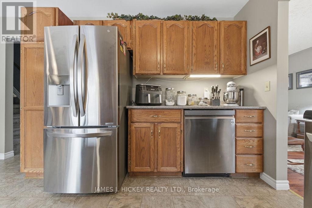 15 Tamarack Street, Deep River, Ontario  K0J 1P0 - Photo 16 - X12563694