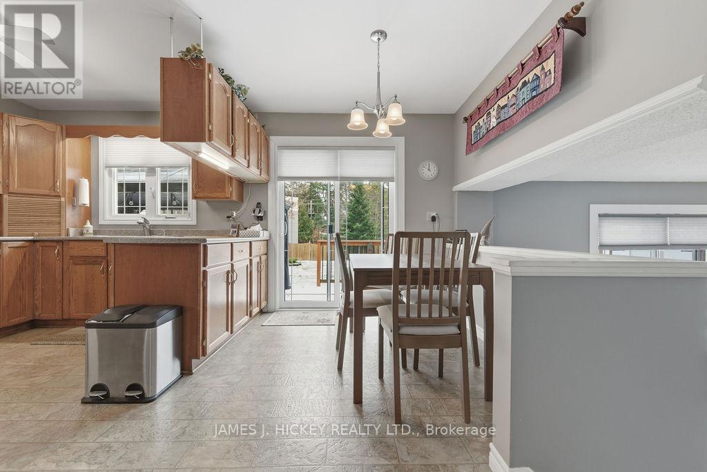 15 Tamarack Street, Deep River, Ontario  K0J 1P0 - Photo 17 - X12563694