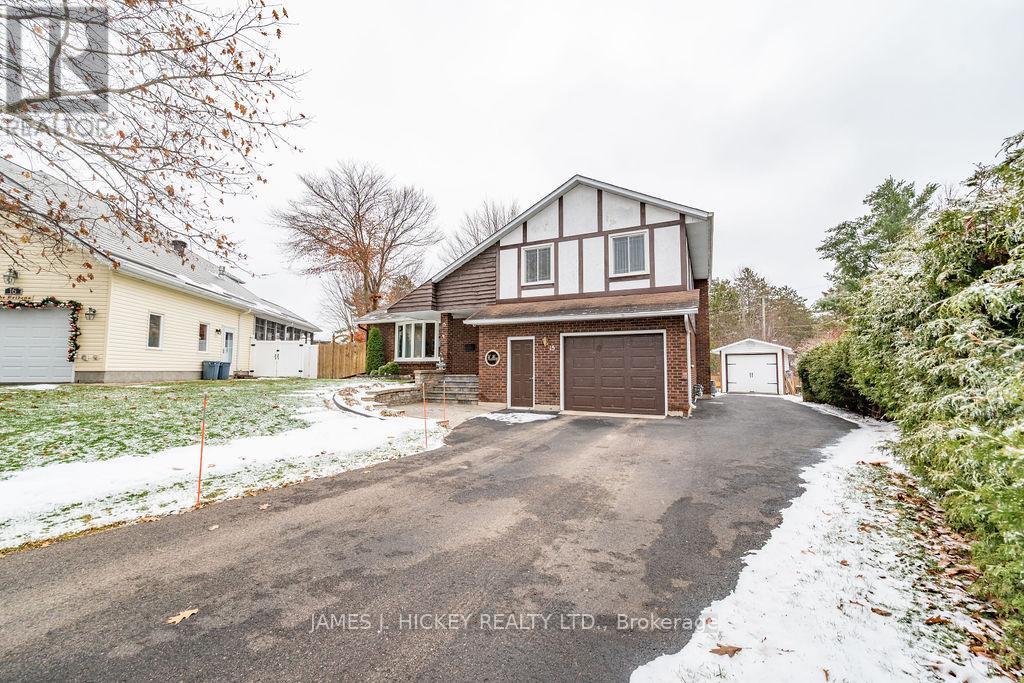 15 Tamarack Street, Deep River, Ontario  K0J 1P0 - Photo 2 - X12563694