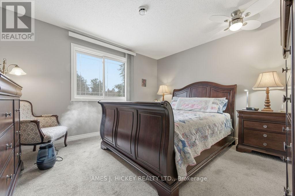 15 Tamarack Street, Deep River, Ontario  K0J 1P0 - Photo 24 - X12563694