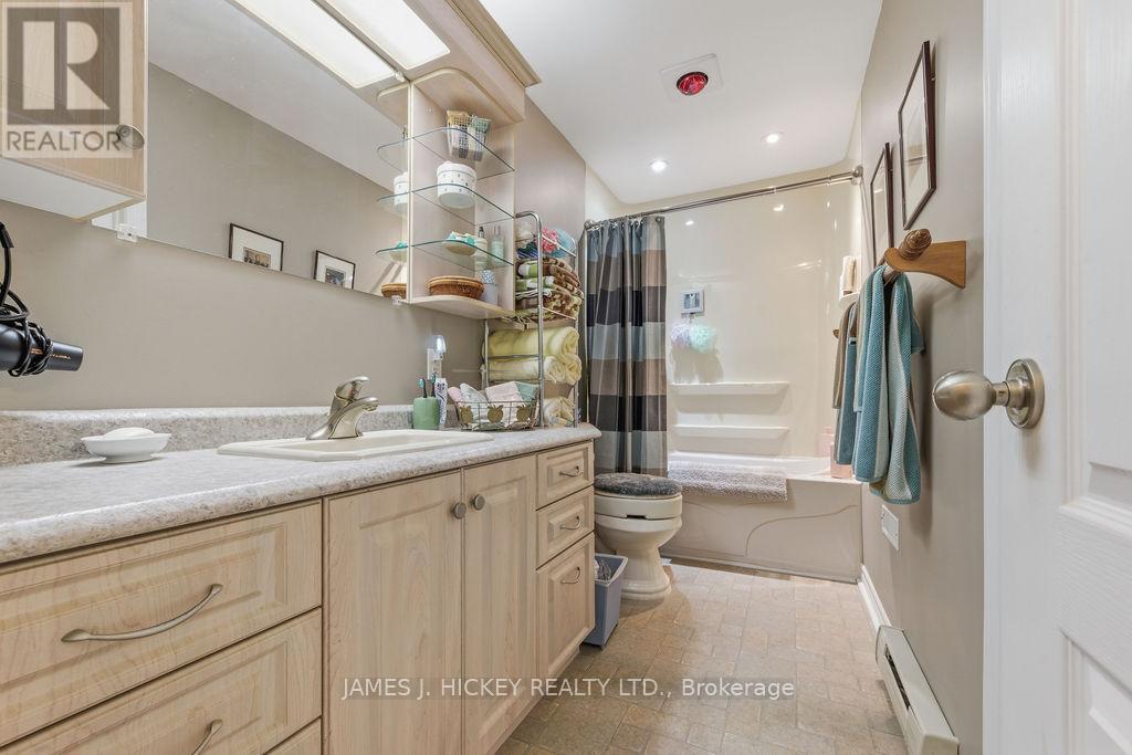 15 Tamarack Street, Deep River, Ontario  K0J 1P0 - Photo 27 - X12563694