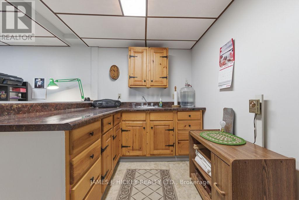 15 Tamarack Street, Deep River, Ontario  K0J 1P0 - Photo 32 - X12563694