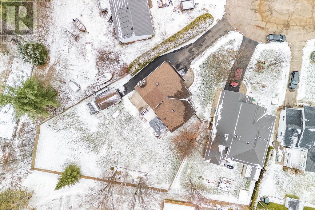 15 Tamarack Street, Deep River, Ontario  K0J 1P0 - Photo 36 - X12563694