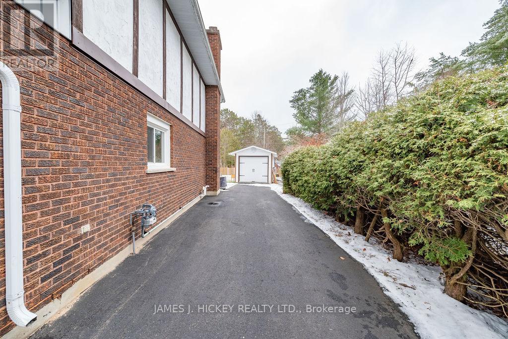 15 Tamarack Street, Deep River, Ontario  K0J 1P0 - Photo 41 - X12563694