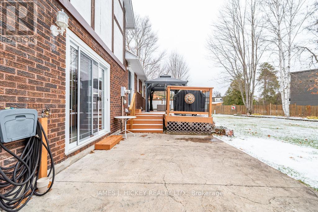 15 Tamarack Street, Deep River, Ontario  K0J 1P0 - Photo 44 - X12563694