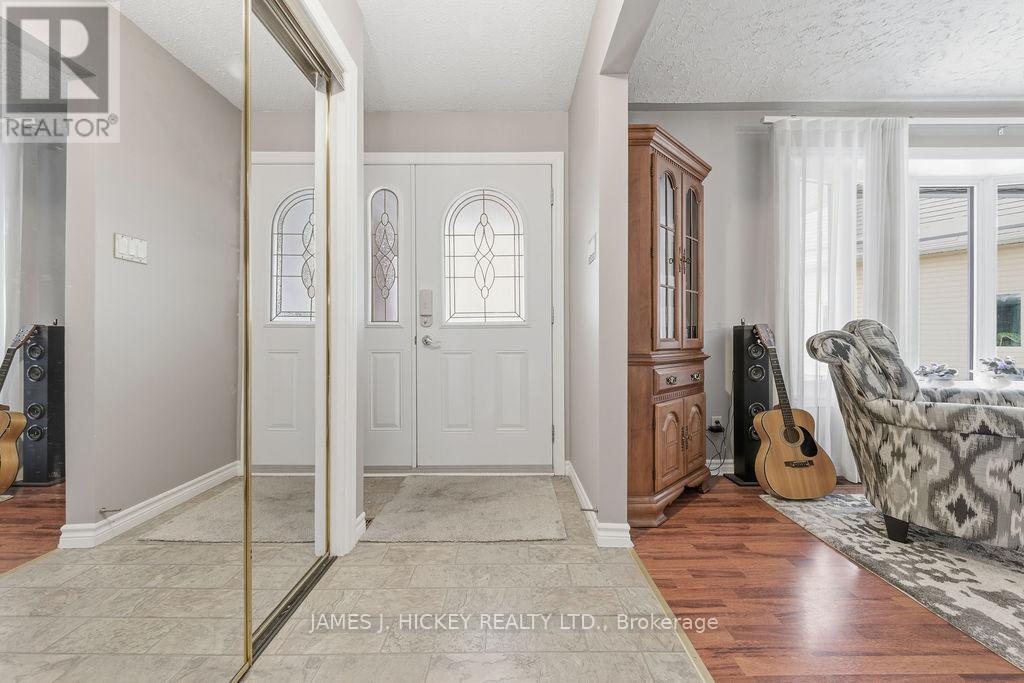 15 Tamarack Street, Deep River, Ontario  K0J 1P0 - Photo 6 - X12563694