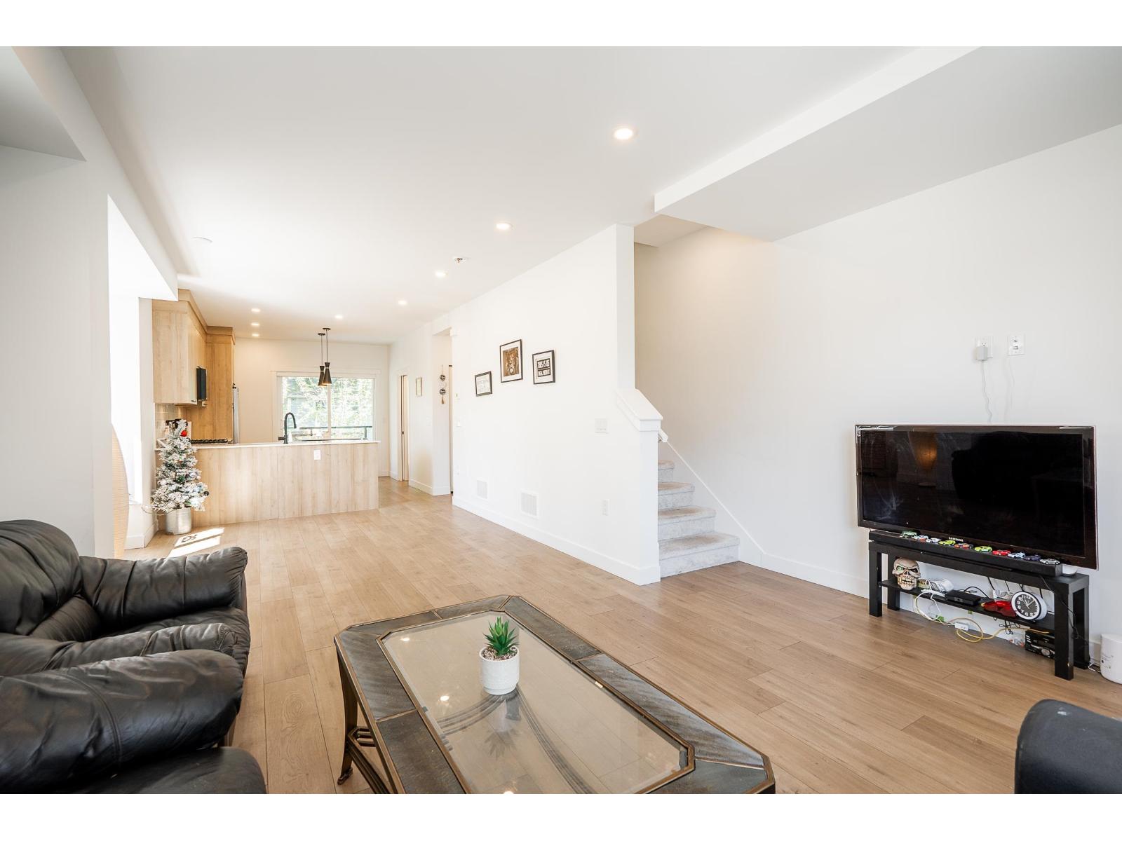 7 10527 155 Street, Surrey, British Columbia V3R 0S1 - Photo 8 - R3069044