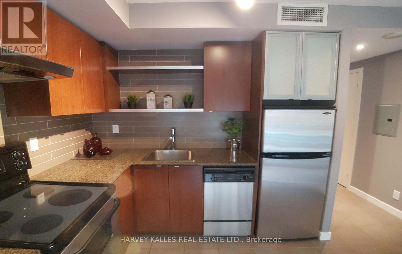 314 - 33 Lombard Street, Toronto, Ontario  M5C 3H8 - Photo 7 - C12563690