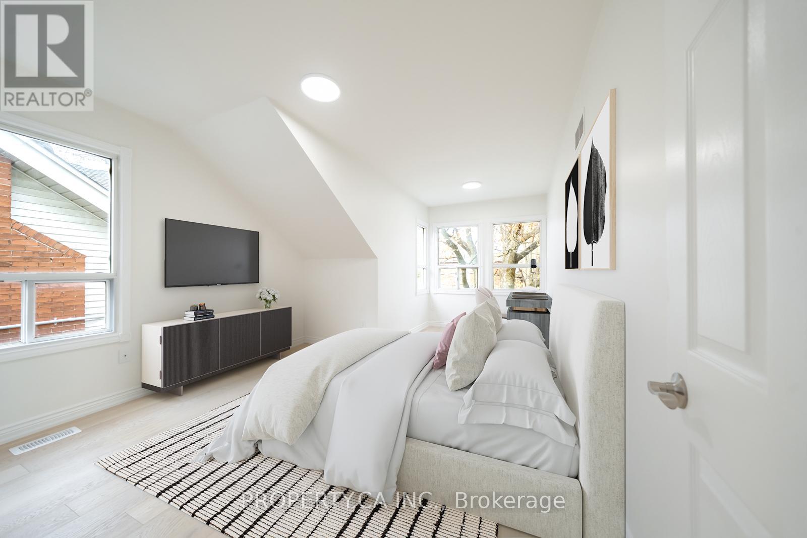 247 St Clements Avenue, Toronto, Ontario  M4R 1H3 - Photo 15 - C12563732