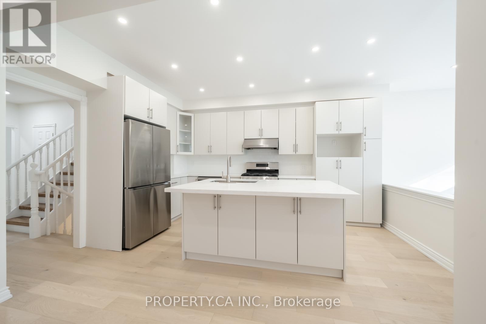 247 St Clements Avenue, Toronto, Ontario  M4R 1H3 - Photo 5 - C12563732