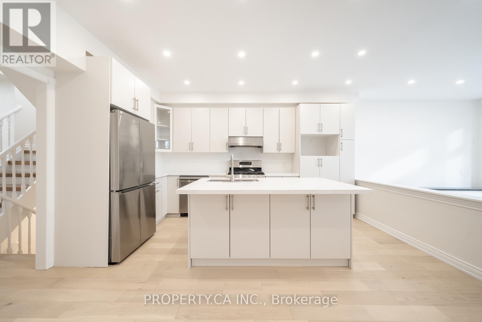 247 St Clements Avenue, Toronto, Ontario  M4R 1H3 - Photo 7 - C12563732