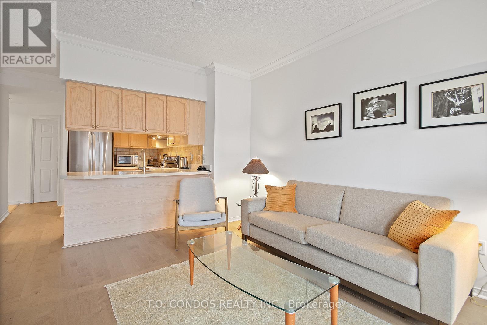 1806 - 909 Bay Street, Toronto, Ontario  M5S 3G2 - Photo 13 - C12563816