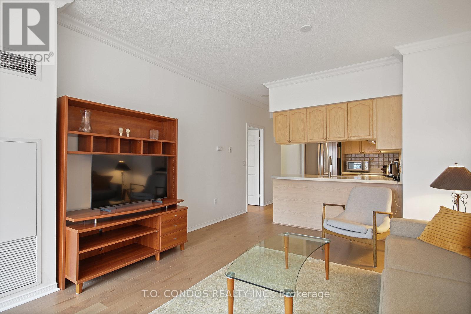 1806 - 909 Bay Street, Toronto, Ontario  M5S 3G2 - Photo 15 - C12563816