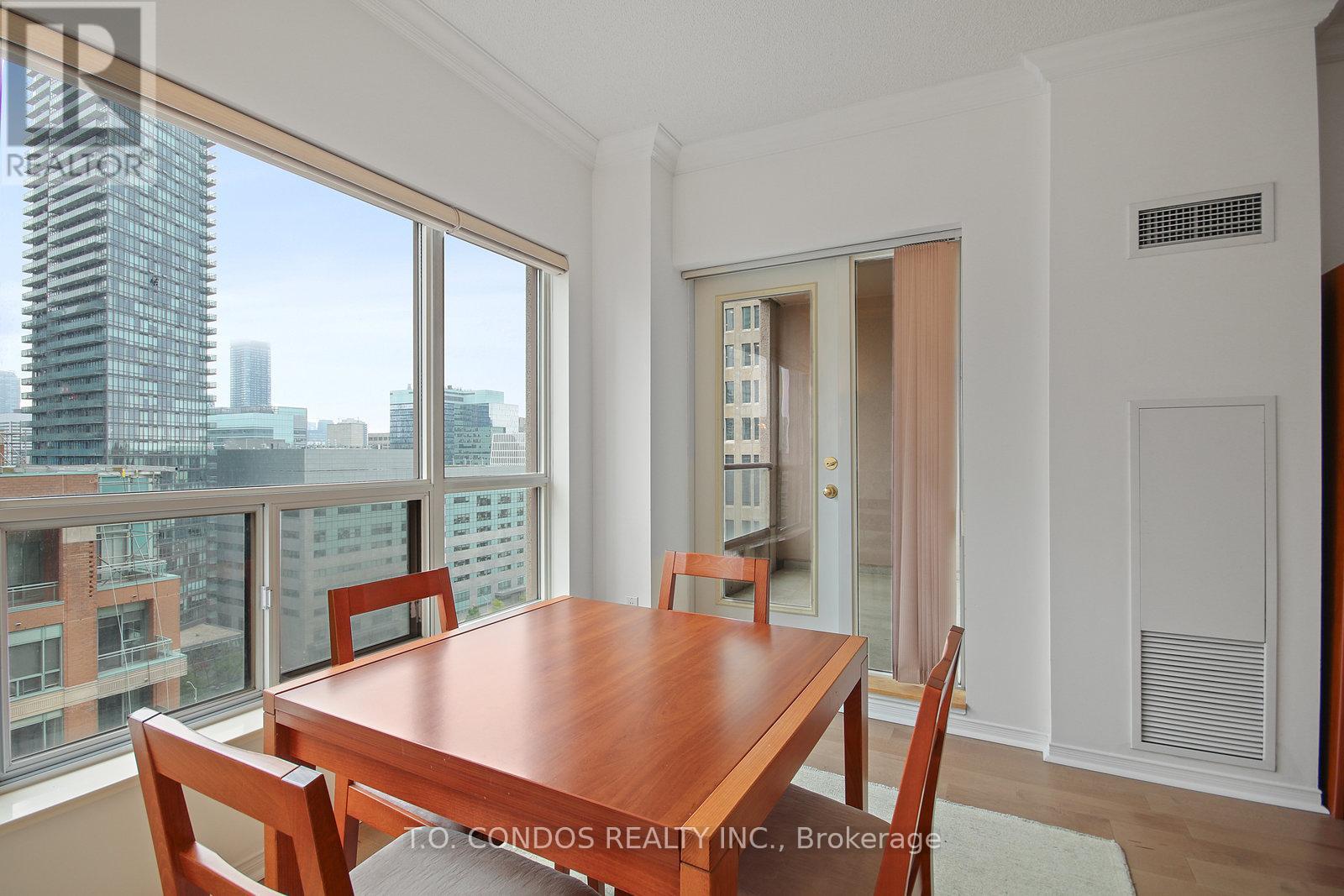 1806 - 909 Bay Street, Toronto, Ontario  M5S 3G2 - Photo 17 - C12563816