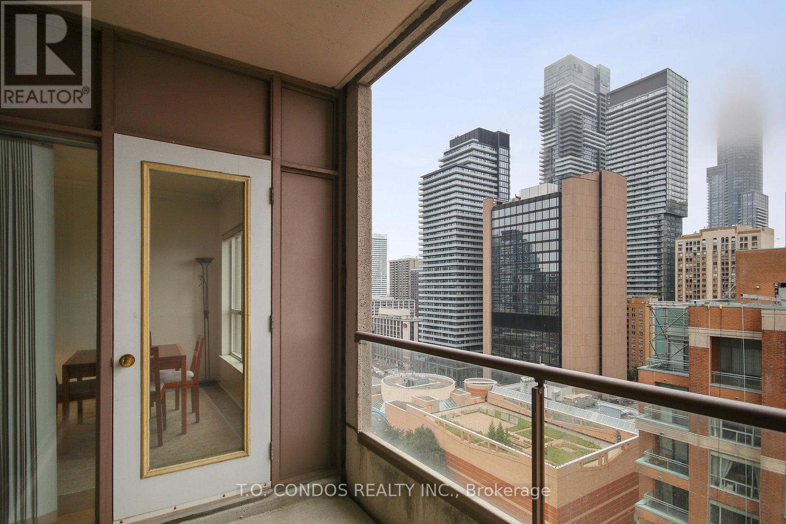 1806 - 909 Bay Street, Toronto, Ontario  M5S 3G2 - Photo 33 - C12563816