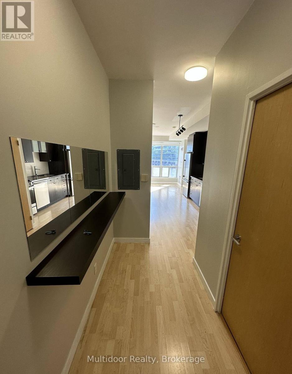 817 - 1 Shaw Street S, Toronto, Ontario  M6K 0A1 - Photo 5 - C12563824