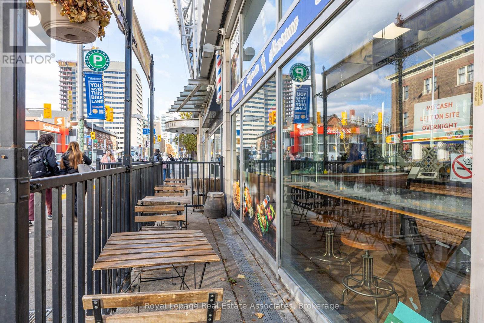 Unit 1 - 750 Spadina Avenue, Toronto, Ontario  M5S 2J2 - Photo 4 - C12563842