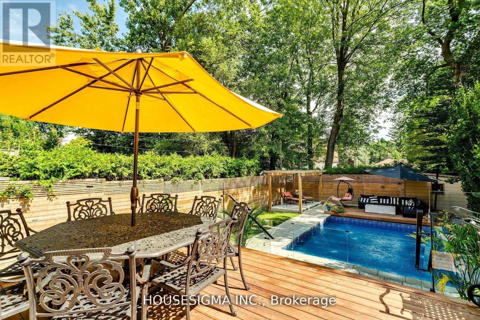 1 De Vere Gardens, Toronto, Ontario  M5M 3E4 - Photo 35 - C12563858