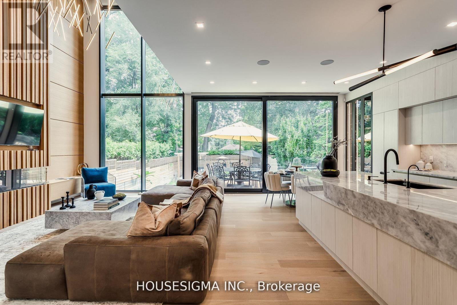 1 De Vere Gardens, Toronto, Ontario  M5M 3E4 - Photo 7 - C12563858